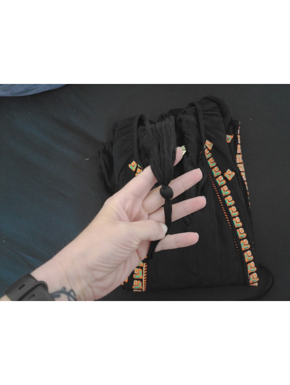 Sundance Womens Embroidered Tunic Blouse Size L Black Boho Peasant Tassel Tie - Picture 8 of 9
